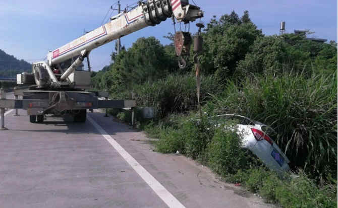 向阳区重载吊车救援